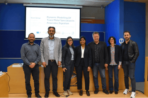Susan George defiende su Tesis doctoral con apoyo de la Cátedra del Agua